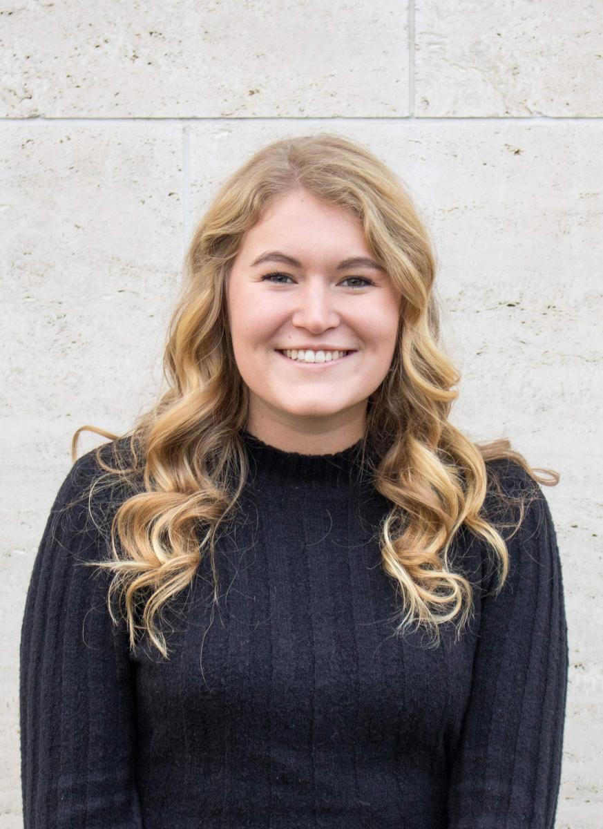 Sydney Brewer portrait